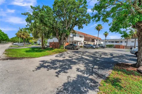 321 SW 1st Court Pompano Beach FL 33060