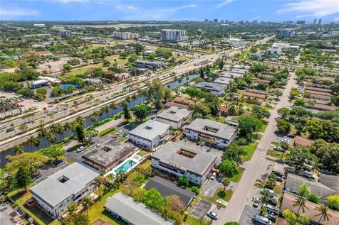 321 SW 1st Court Pompano Beach FL 33060