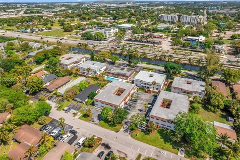 321 SW 1st Court Pompano Beach FL 33060
