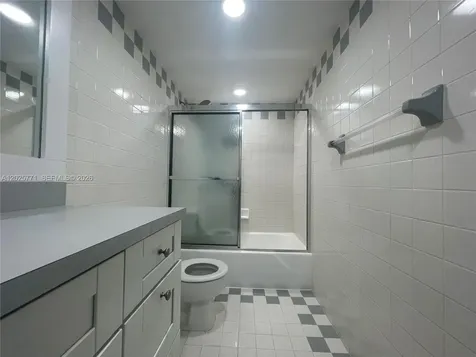 2201 Brickell Avenue Miami FL 33129
