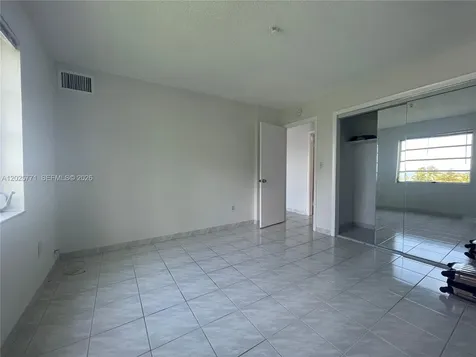 2201 Brickell Avenue Miami FL 33129