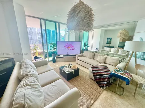350 S Miami Avenue Miami FL 33130