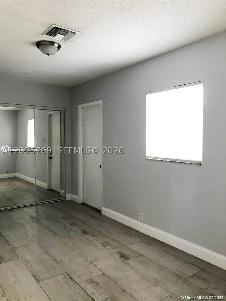 1235 NE 3rd Avenue Fort Lauderdale FL 33304