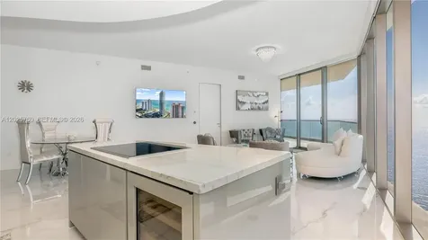 18975 Collins Avenue Sunny Isles Beach FL 33160