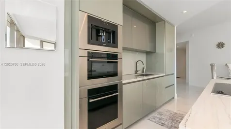 18975 Collins Avenue Sunny Isles Beach FL 33160