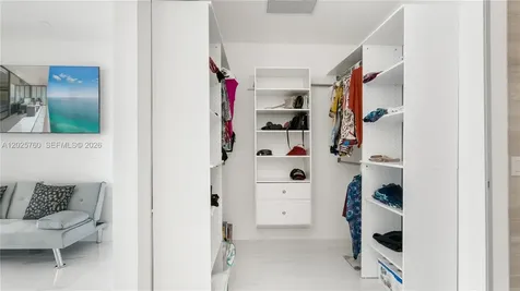 18975 Collins Avenue Sunny Isles Beach FL 33160