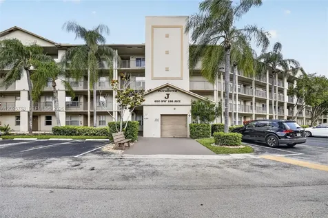 650 SW 138th Avenue Pembroke Pines FL 33027