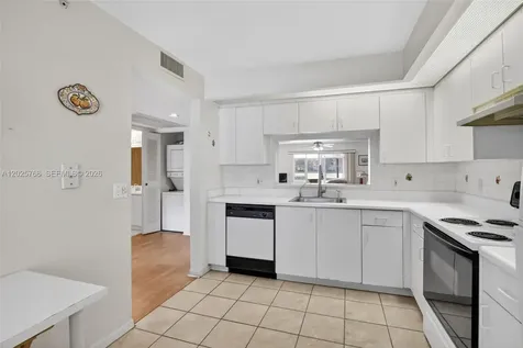 650 SW 138th Avenue Pembroke Pines FL 33027