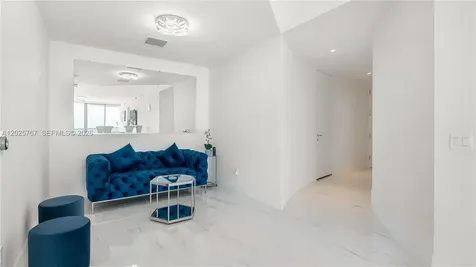 18975 Collins Avenue Sunny Isles Beach FL 33160