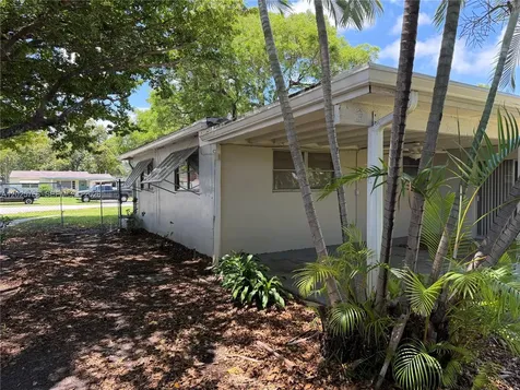 3241 Pierce Street Hollywood FL 33021