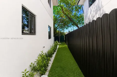 1836 NW 63rd Street Miami FL 33147