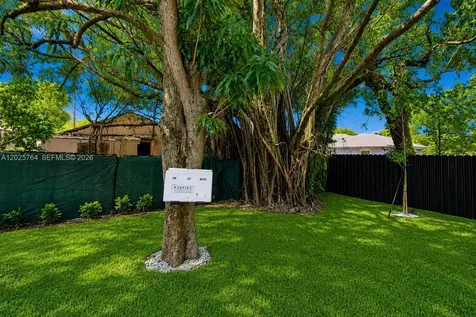 1836 NW 63rd Street Miami FL 33147