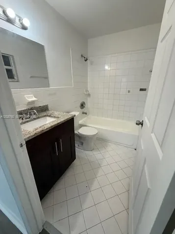708 SW 9th Street Dania Beach FL 33004