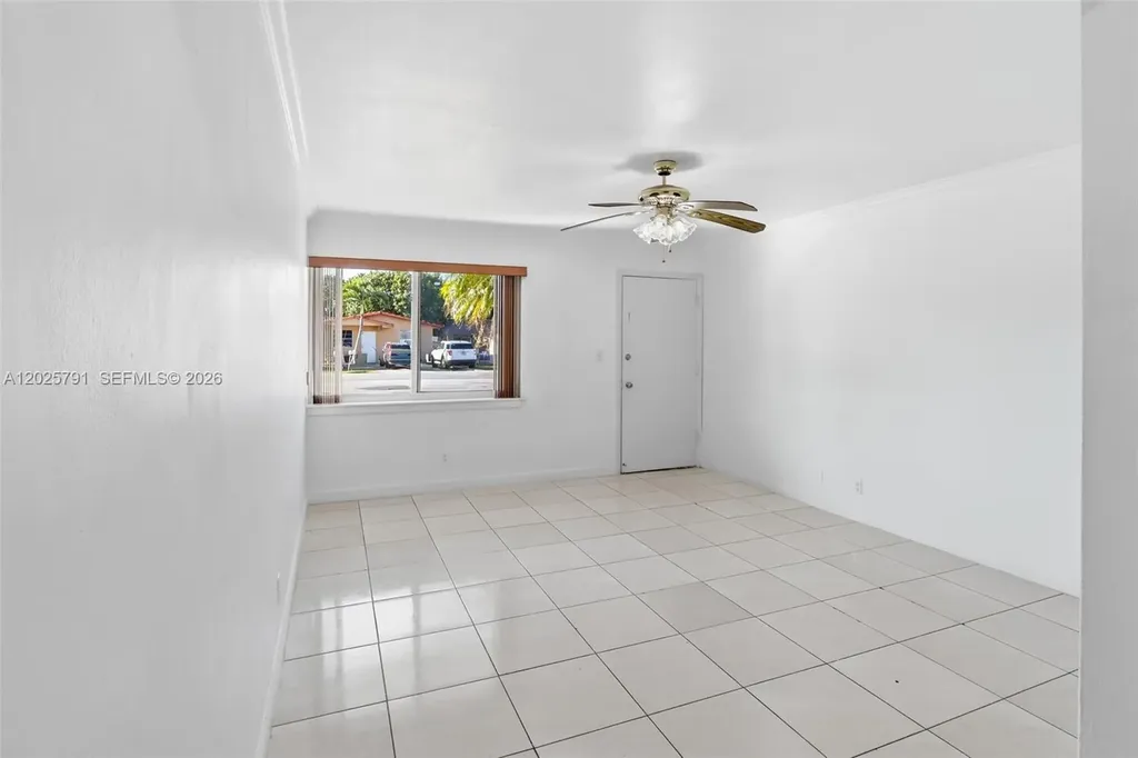 11195 SW 1st Street Sweetwater FL 33174