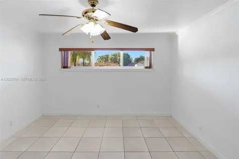 11195 SW 1st Street Sweetwater FL 33174