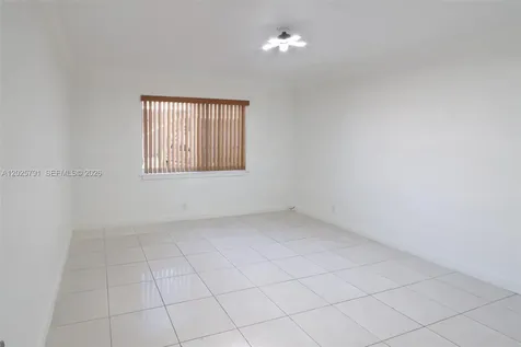 11195 SW 1st Street Sweetwater FL 33174