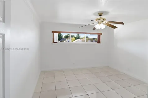 11195 SW 1st Street Sweetwater FL 33174