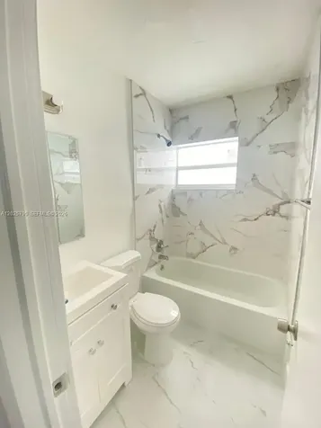2150 NW 24th Street Miami FL 33142