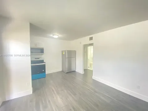 2150 NW 24th Street Miami FL 33142