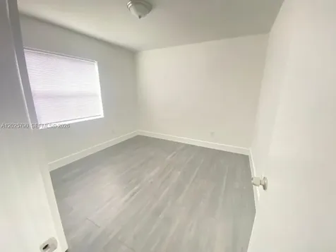2150 NW 24th Street Miami FL 33142