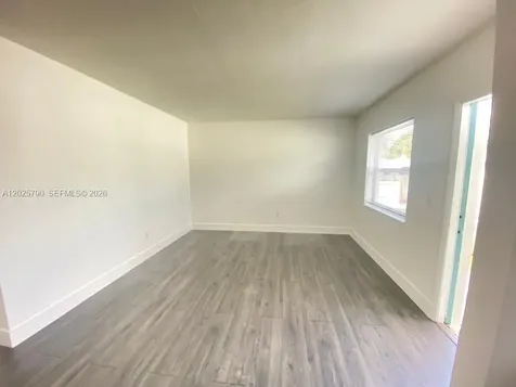 2150 NW 24th Street Miami FL 33142