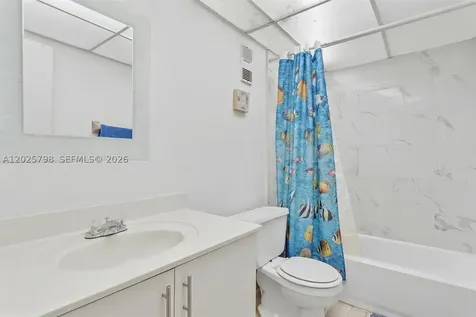 10000 NW 80th Court Hialeah Gardens FL 33016