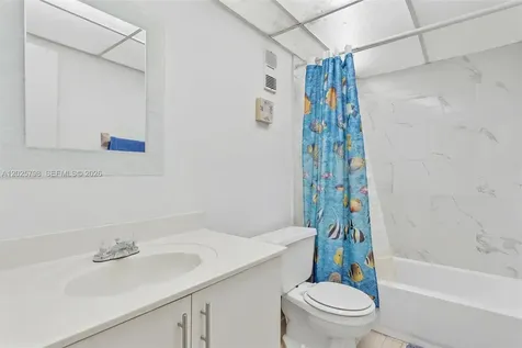 10000 NW 80th Court Hialeah Gardens FL 33016
