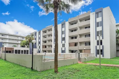 10000 NW 80th Court Hialeah Gardens FL 33016
