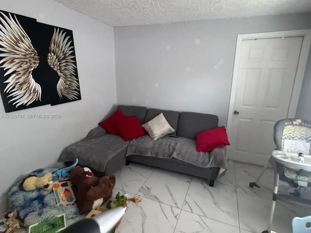 5923 Fillmore Street Hollywood FL 33021