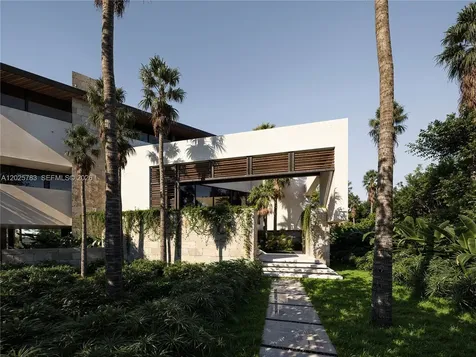 6941 Sunrise Court Coral Gables FL 33133