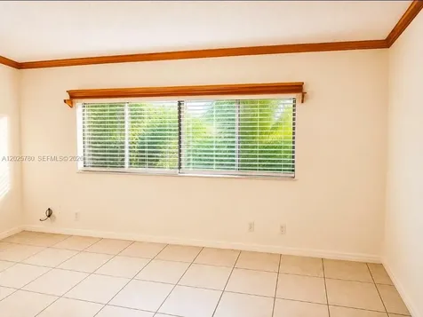3082 S Oakland Forest Drive Oakland Park FL 33309