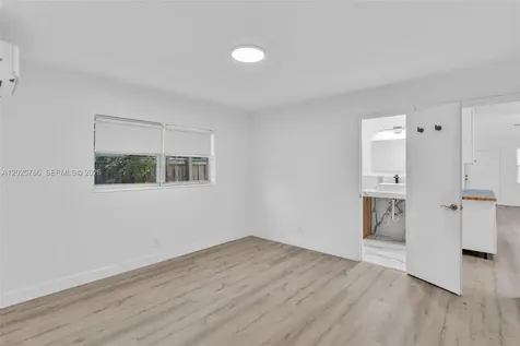 1517 NW 8th Avenue Fort Lauderdale FL 33311