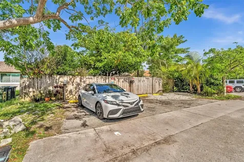 1517 NW 8th Avenue Fort Lauderdale FL 33311