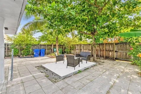 1517 NW 8th Avenue Fort Lauderdale FL 33311