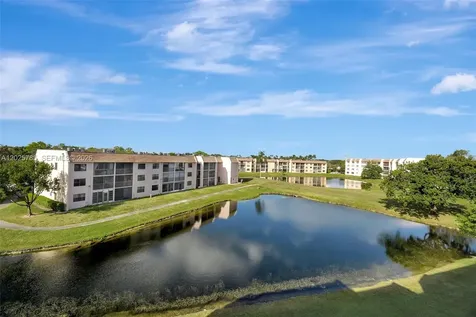 10145 Sunrise Lakes Boulevard Sunrise FL 33322