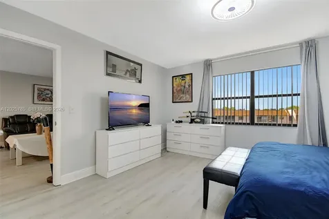 10145 Sunrise Lakes Boulevard Sunrise FL 33322