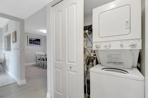 10145 Sunrise Lakes Boulevard Sunrise FL 33322