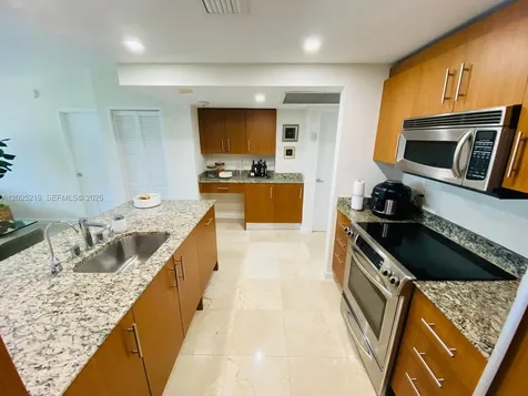 10275 E Collins Avenue Bal Harbour FL 33154