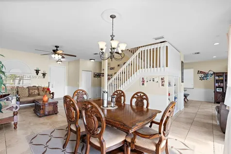 116 Berenger Walk Royal Palm Beach FL 33414