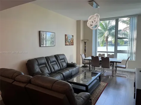 2681 N Flamingo Road Sunrise FL 33323