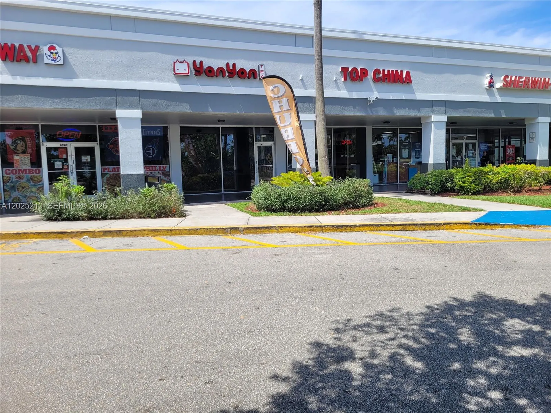 6935 Taft Hollywood FL 33125