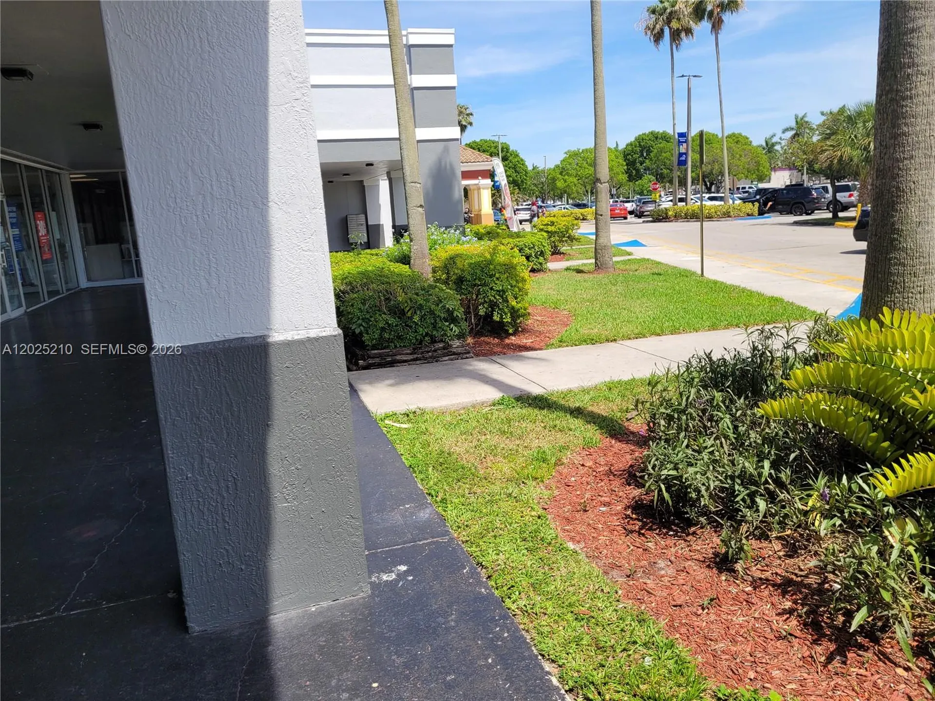 6935 Taft Hollywood FL 33125