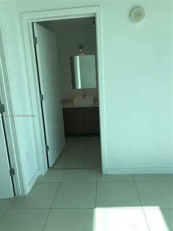 3301 NE 1 Avenue Miami FL 33137