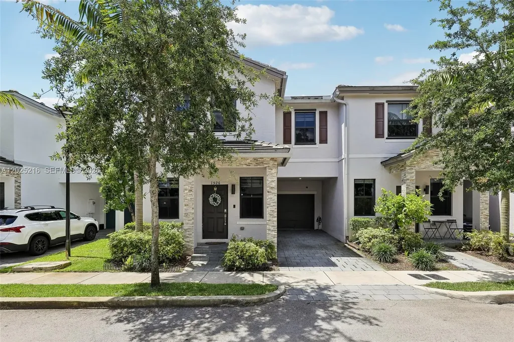 1526 SW 29th Street Fort Lauderdale FL 33315