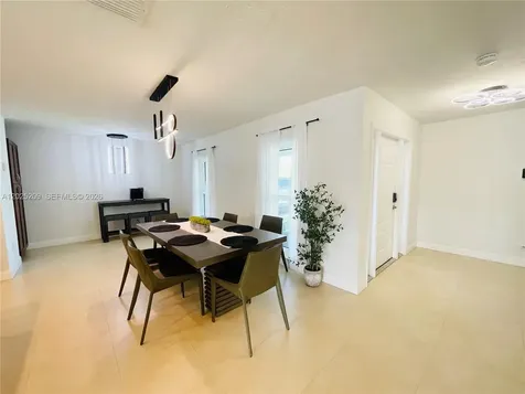 18962 SW 94th Avenue Cutler Bay FL 33157