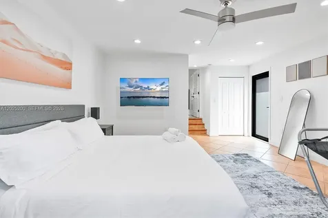 North Miami Beach FL 33162