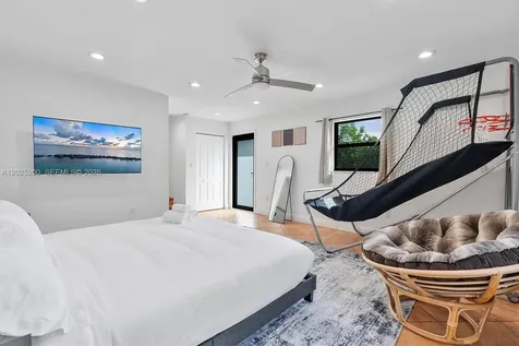 North Miami Beach FL 33162
