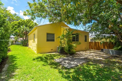 1811 SW 17th Terrace Miami FL 33145