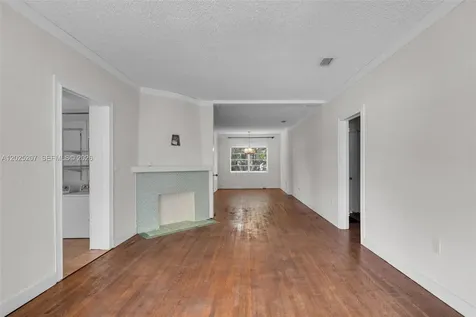 1811 SW 17th Terrace Miami FL 33145