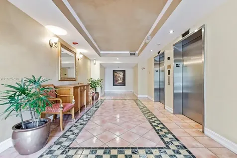 19555 E Country Club Drive Aventura FL 33180